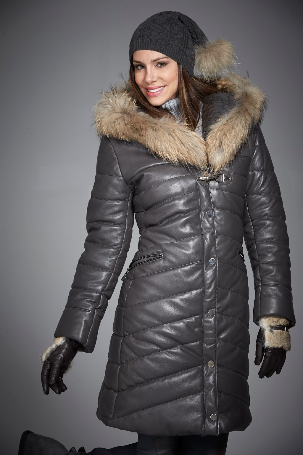 Leduc Fourrure & Mode | 1460 Boul. le Corbusier, Laval, QC H7S 1Y8, Canada | Phone: (450) 473-6020