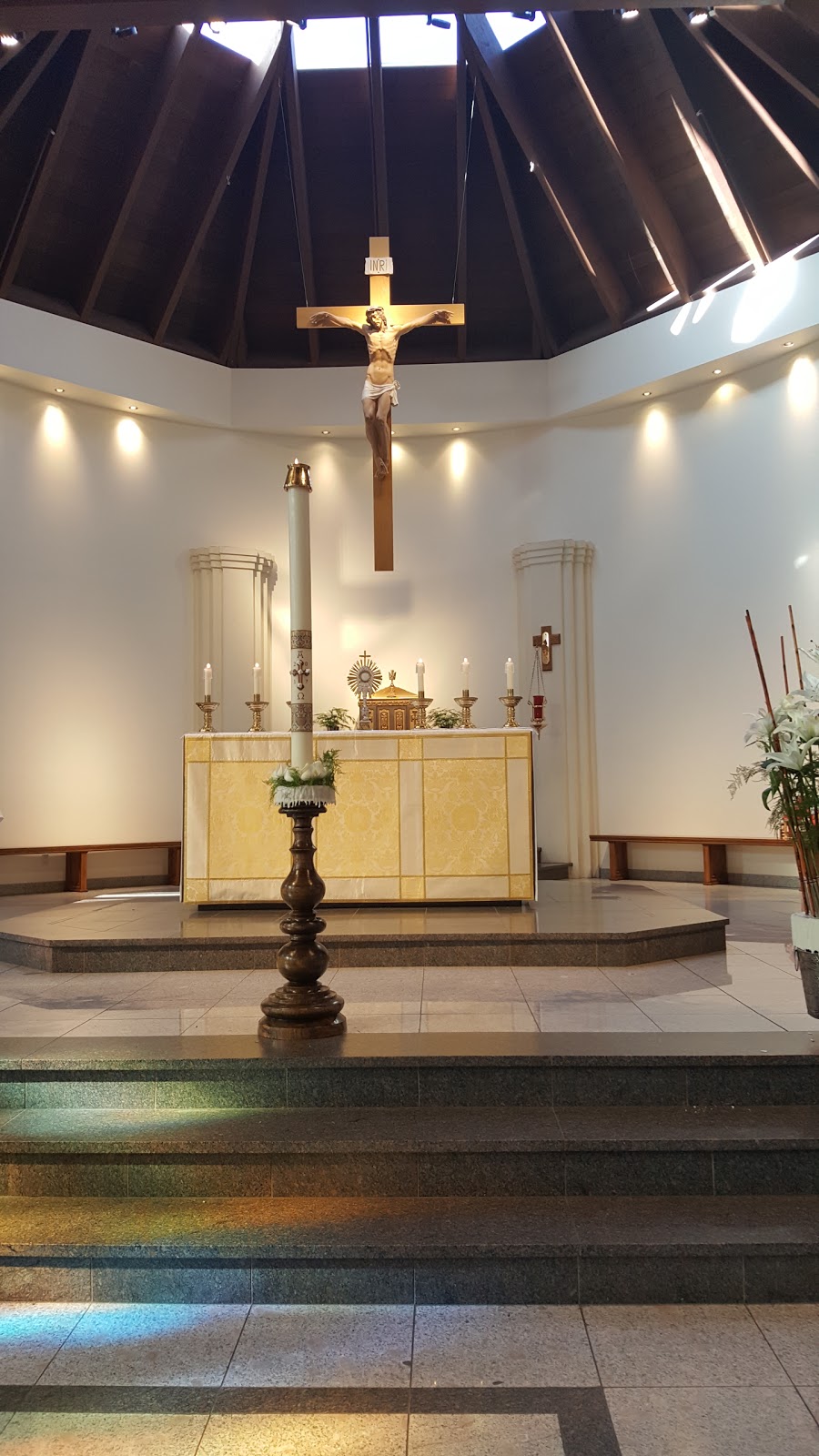 St. Josephs Catholic Church | 20676 Fraser Hwy, Langley City, BC V3A 4G5, Canada | Phone: (604) 534-3303