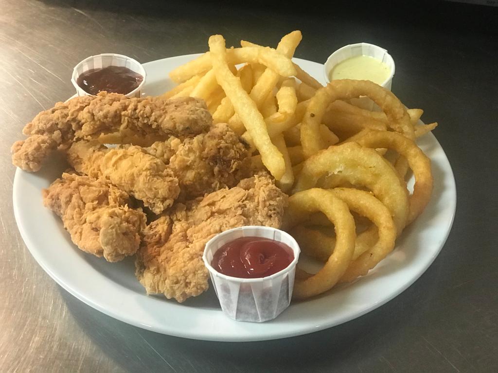 Poulet Yum Yum | 2525 Rue de Salaberry, Montréal, QC H3M 1L1, Canada | Phone: (514) 419-1501