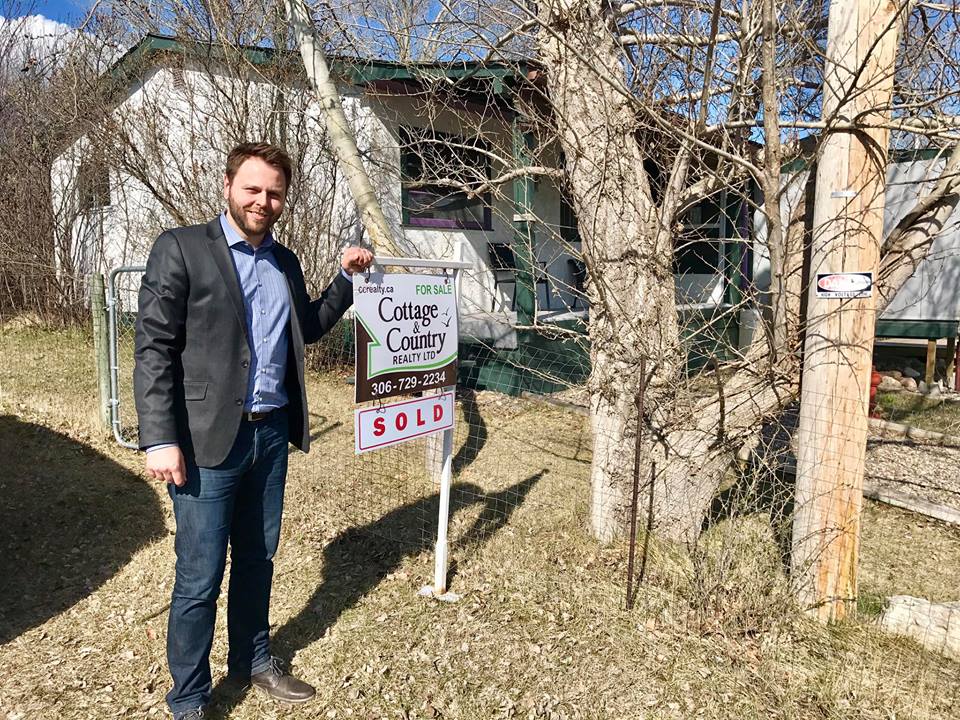 C&C REALTY | 224 Centre St, Regina Beach, SK S0G 4C0, Canada | Phone: (306) 988-7801
