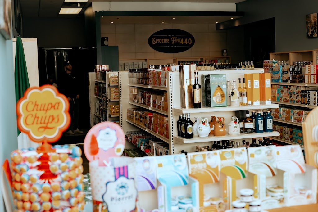 Épicerie Fine 440 | 1529 Desserte Nord Autoroute 440 O, Laval, QC H7L 3W3, Canada | Phone: (579) 640-4441