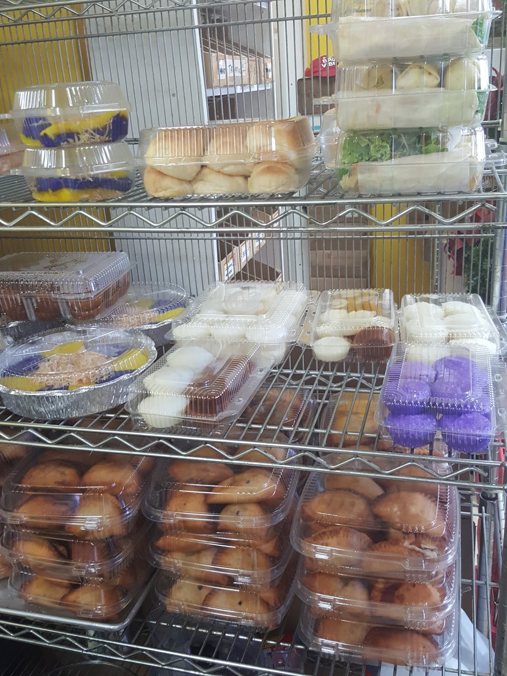 Mendozas Bakery | bakery | 1071 Danforth Rd, Scarborough, ON M1J 1E4, Canada | 4162675878 OR +1 416-267-5878