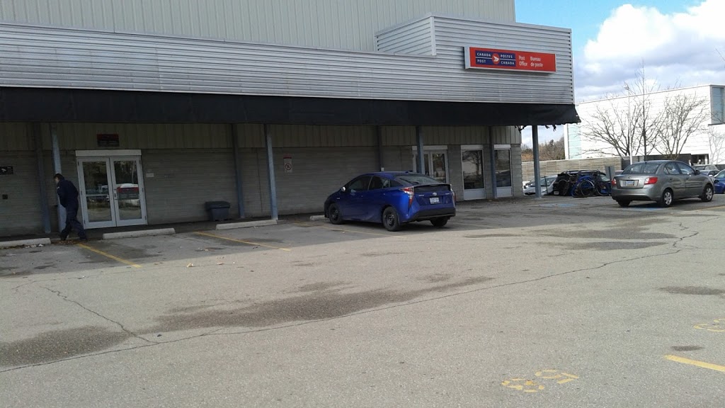 Canada Post | 70 Wynford Dr, North York, ON M3C 2E0, Canada