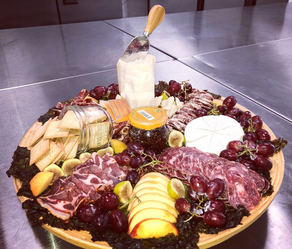 Feed Me Fine Foods | 30 Baywood Rd unit 18, Etobicoke, ON M9V 3Z2, Canada | Phone: (416) 525-2149