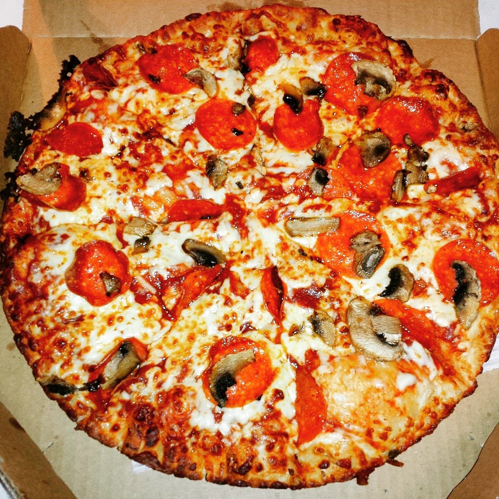 Dominos | meal delivery | 936 Bathurst St, Toronto, ON M5R 3G5, Canada | 4165332929 OR +1 416-533-2929