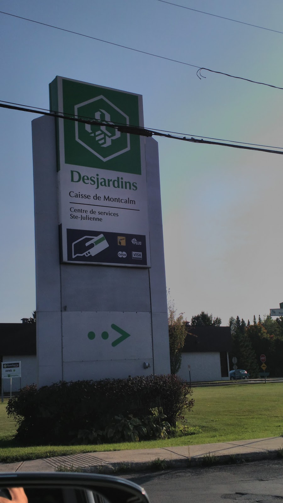 Caisse Desjardins de Montcalm et de la Ouareau- Centre de servic | 2590 Rue Yvan Varin, Sainte-Julienne, QC J0K 2T0, Canada | Phone: (833) 815-0008