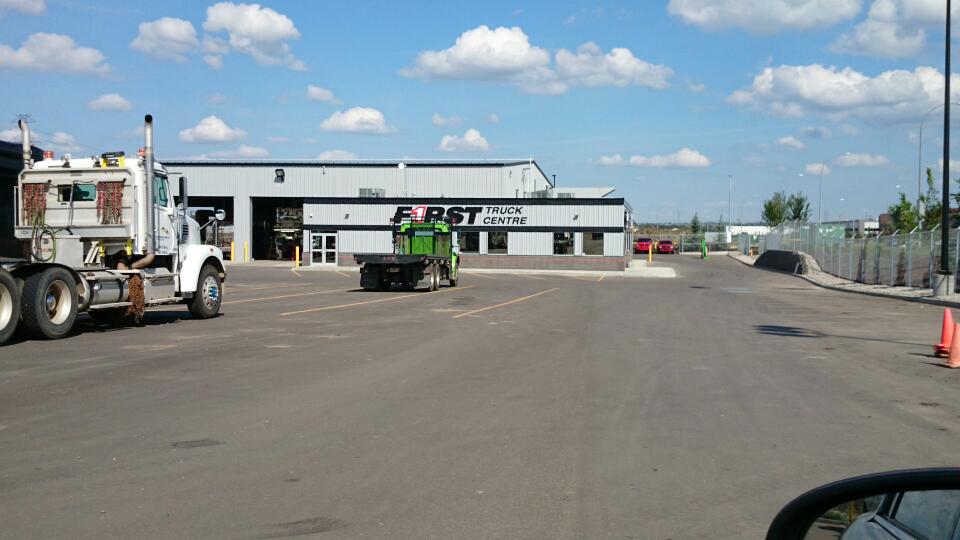 First Truck Centre Edmonton South | 4504 Roper Rd NW, Edmonton, AB T6B 3R1, Canada | Phone: (780) 413-9422