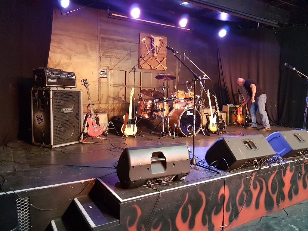 Lhôtel 54 | 5 Rue du Royal-22e-Régiment, Saint-Jean-sur-Richelieu, QC J3B 2X9, Canada | Phone: (514) 798-9529