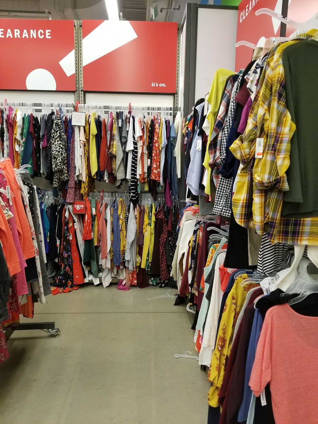 Old Navy | 550 King St N, Waterloo, ON N2L 5W6, Canada | Phone: (519) 884-8451