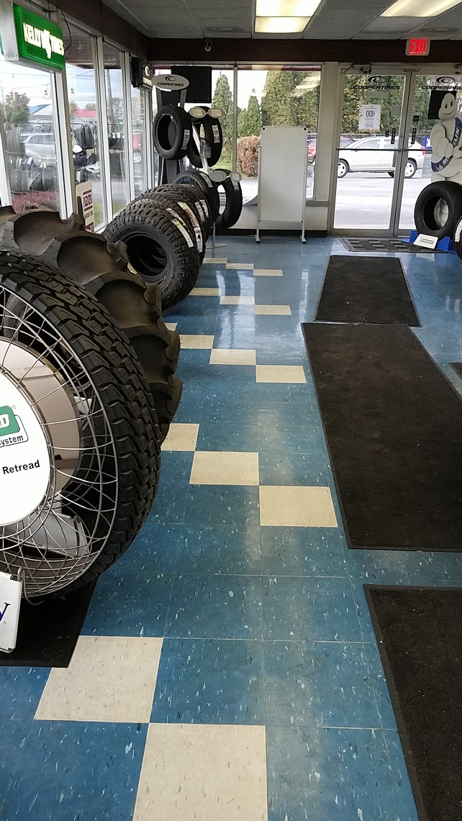 Leslie Tire | 53095 Gratiot Ave, Chesterfield, MI 48051, USA | Phone: (586) 749-9211
