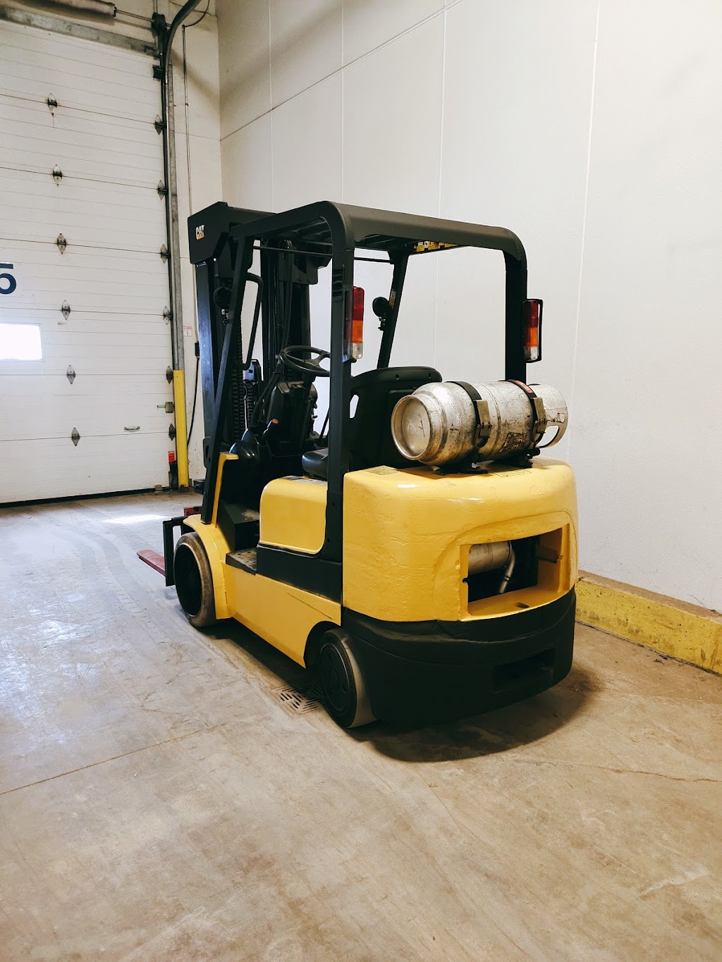 Honest Lift Truck Equipment Inc. | 899 Pantera Dr, Mississauga, ON L4W 2R9, Canada | Phone: (365) 996-1831