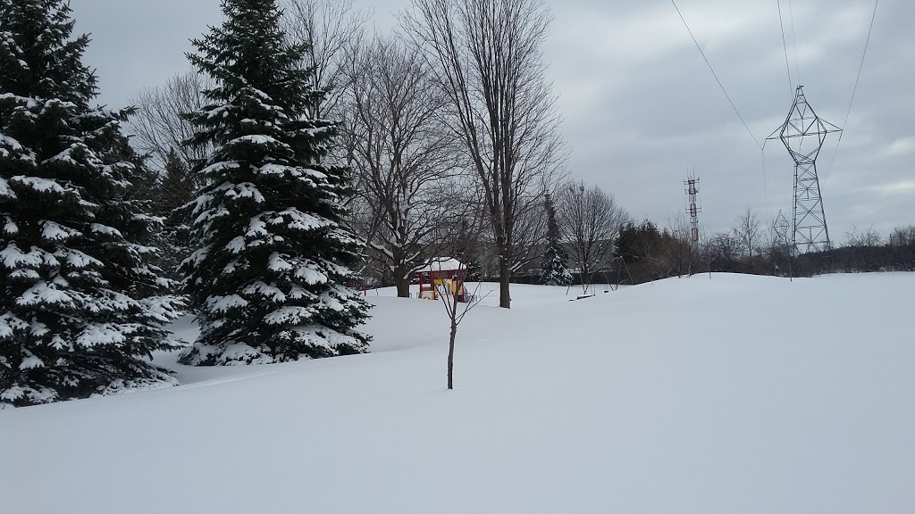 Tanglewood Park | 30 Woodfield Dr, Nepean, ON K2G 3Y5, Canada