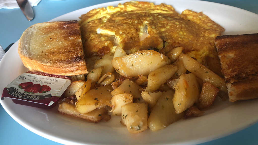 Lock Street Diner | 769 Lock St, Peterborough, ON K9J 8S8, Canada | Phone: (705) 743-0947