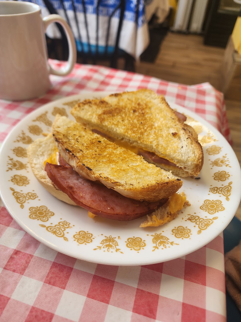 Sherris Diner | 306 Hwy 124, South River, ON P0A 1X0, Canada | Phone: (705) 386-2490