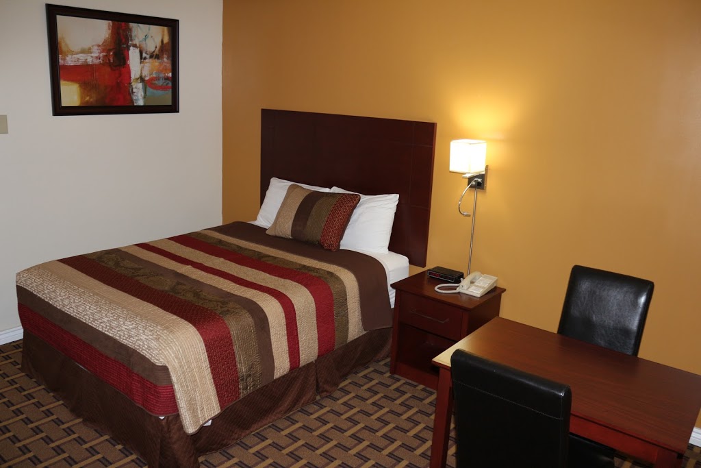 Park Place Motel & Suites | 43 Victoria St S, Tweed, ON K0K 3J0, Canada | Phone: (613) 478-3134
