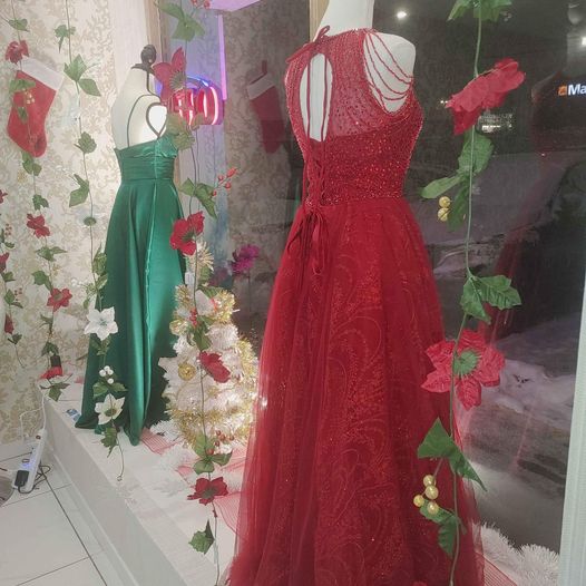 In Love alteration | 10206 152 St #115, Surrey, BC V3R 6N7, Canada | Phone: (778) 980-2410
