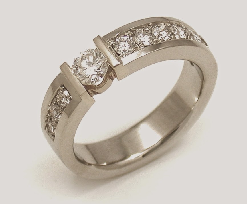 Suzanne Crudden Custom Jewellery | 116 Sherbourne St, Toronto, ON M5A 2R2, Canada | Phone: (416) 788-2875