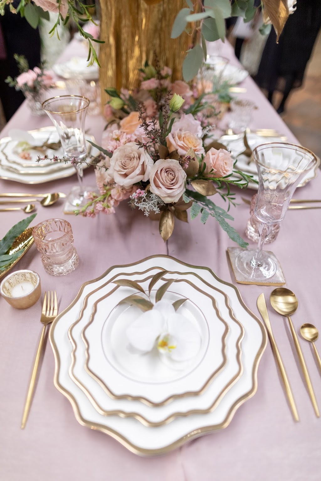 West Van Florist Home & Garden | 1821 Marine Dr, West Vancouver, BC V7V 1J7, Canada | Phone: (604) 922-4171