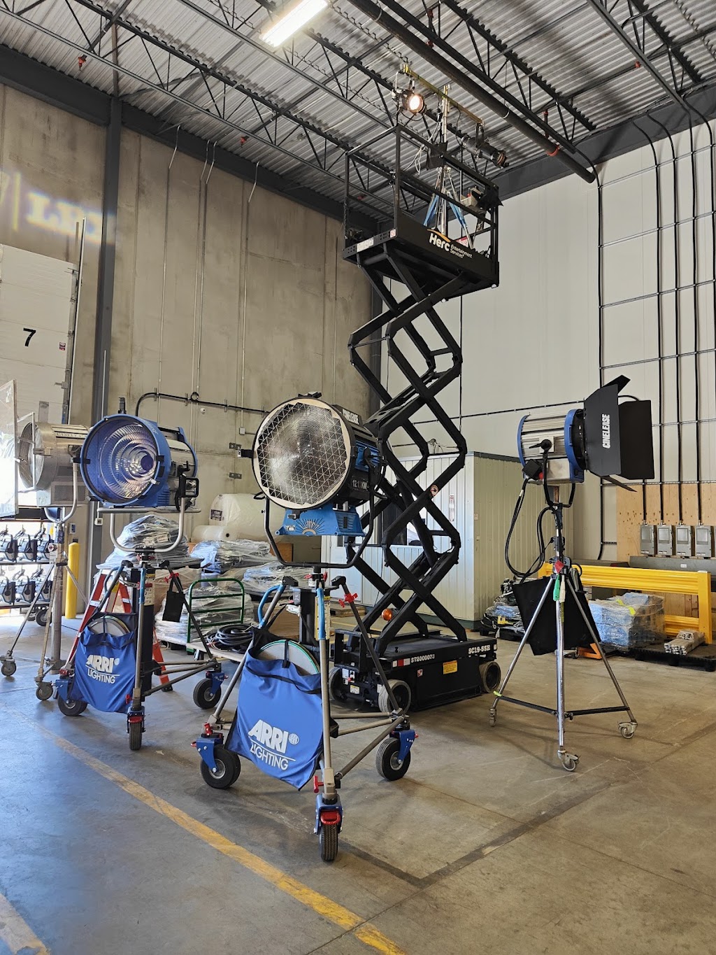 Cinelease Lighting & Grip Mississauga ON | 400 Pendant Dr unit b, Mississauga, ON L5T 2W9, Canada | Phone: (289) 825-0303
