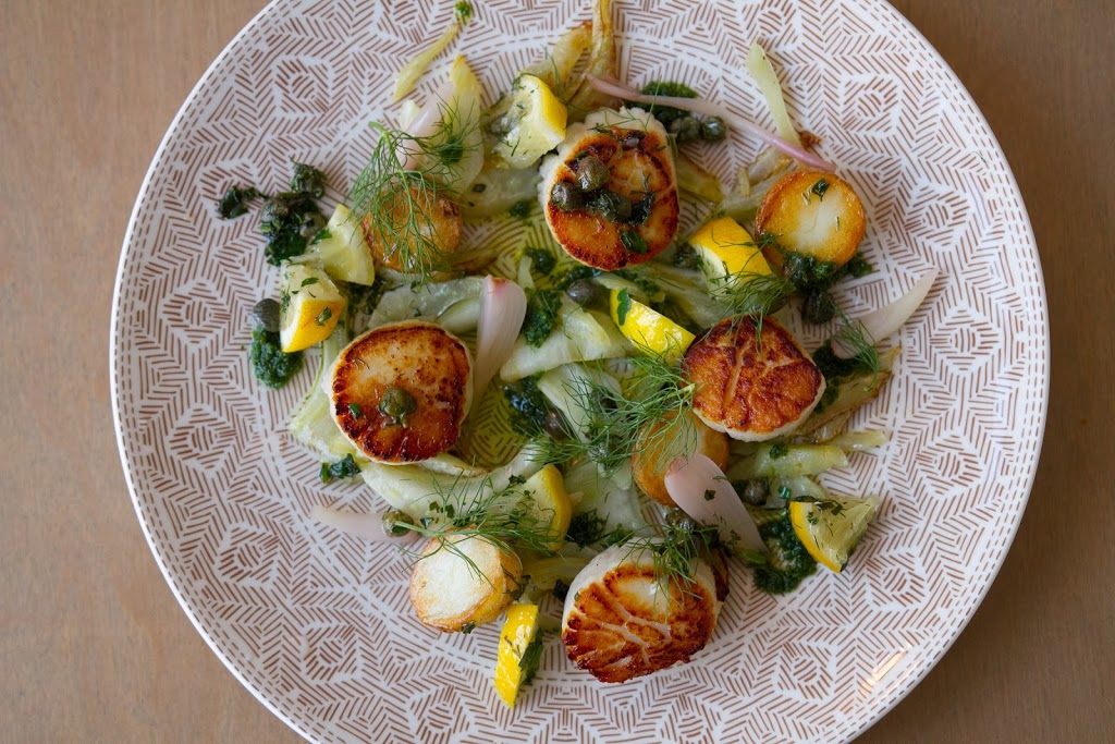 The Beach Pea Kitchen & Bar | 128 Montague St, Lunenburg, NS B0J 2C0, Canada | Phone: (902) 640-3474