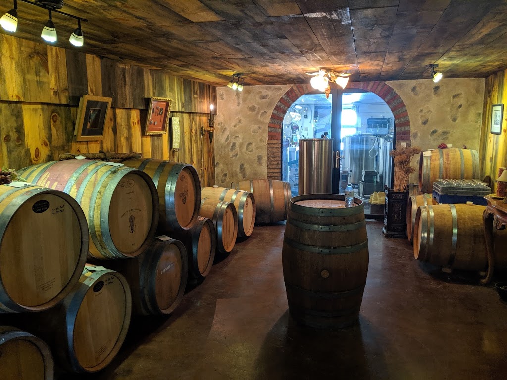 Domaine Darius | 1316 Wilson Rd, Bloomfield, ON K0K 1G0, Canada | Phone: (416) 831-9617
