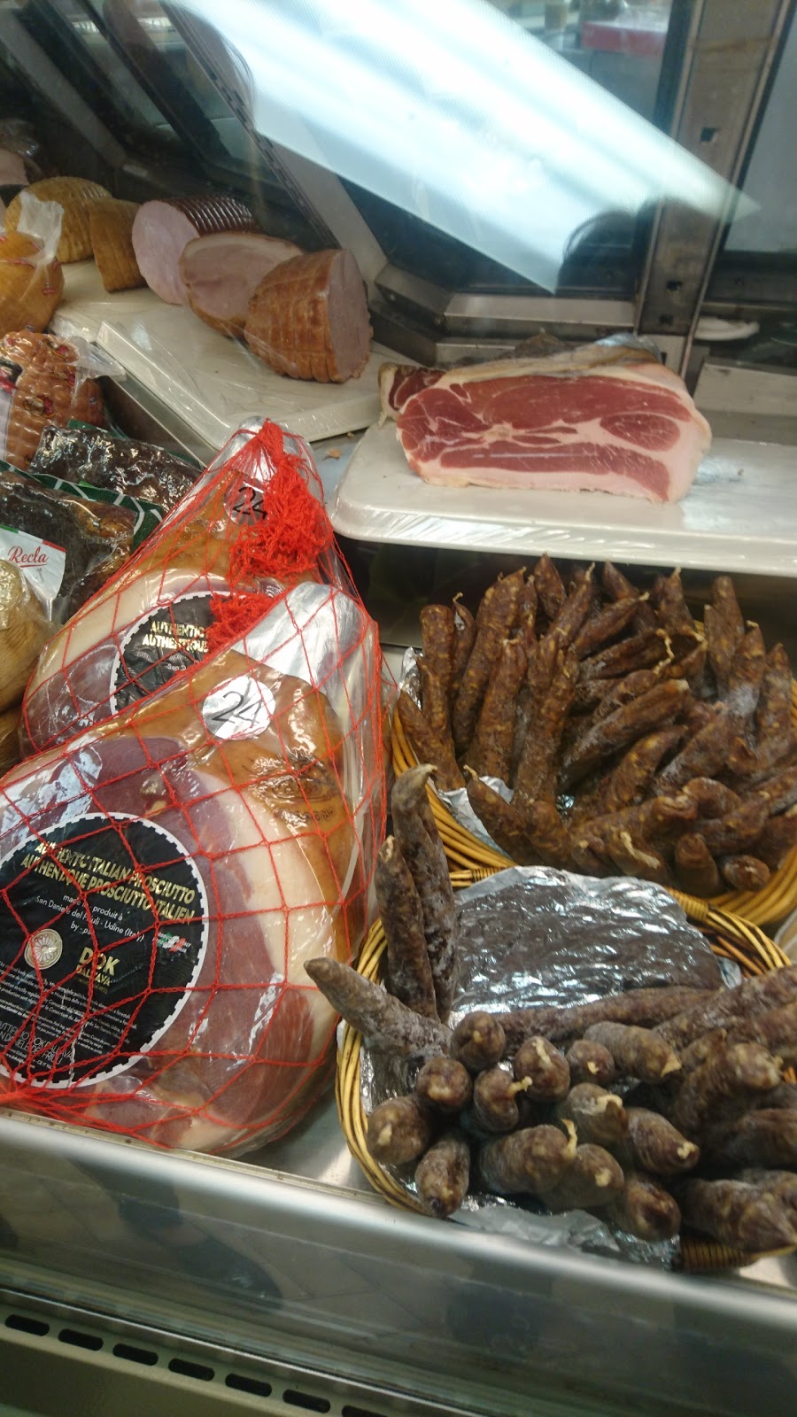 Messina Bakery | 19 Scarlett Rd, York, ON M6N 4J5, Canada | Phone: (416) 762-2496