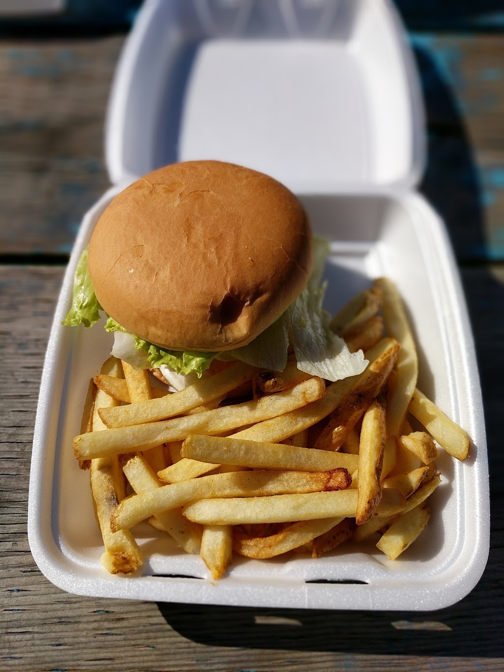 Angels Drive In | 8603 47 Ave NW, Calgary, AB T3B 2A1, Canada | Phone: (403) 288-1009
