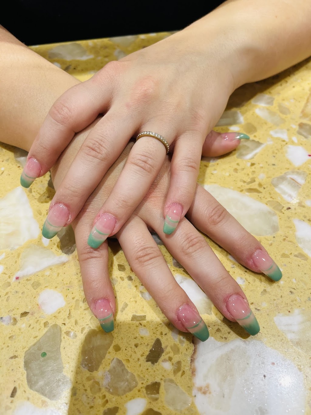 Jolis Ongles | 101 Bd Cardinal Léger, Pincourt, QC J7V 3Y3, Canada | Phone: (514) 453-7119