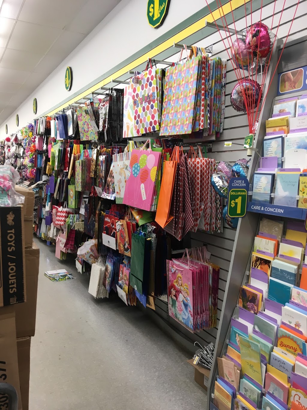 Dollarama | Riverbend Plaza, 1263 Mosley St, Wasaga Beach, ON L9Z 2Y7, Canada | Phone: (705) 429-4210