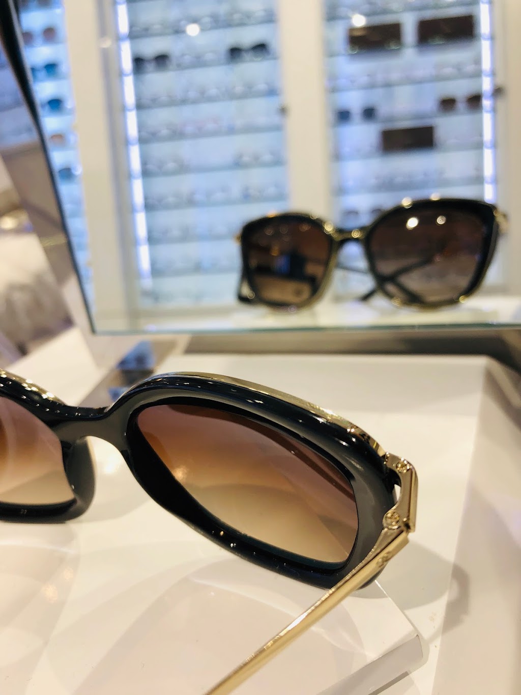Illusion Eye Wear | 5100 Erin Mills Pkwy, Mississauga, ON L5M 4Z5, Canada | Phone: (905) 828-7566