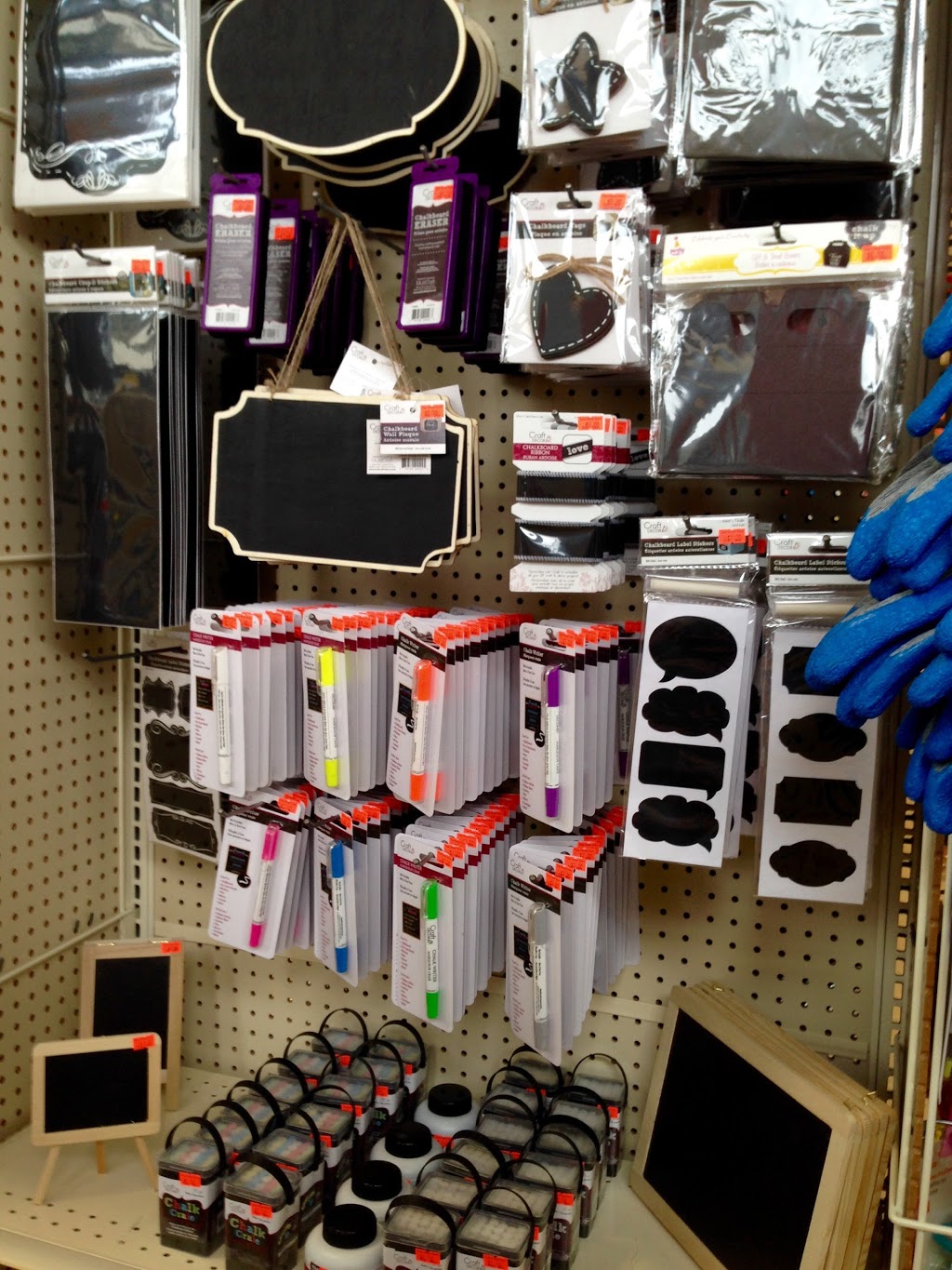 Peachland Dollar Store | 5500 Clements Crescent #54, Peachland, BC V0H 1X5, Canada | Phone: (250) 767-6674