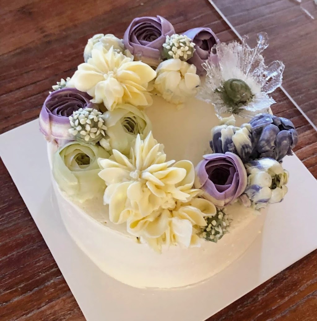 Luau Pâtisserie | 802 Bd de Sainte-Adèle, Sainte-Adèle, QC J8B 2N1, Canada | Phone: (450) 745-4828