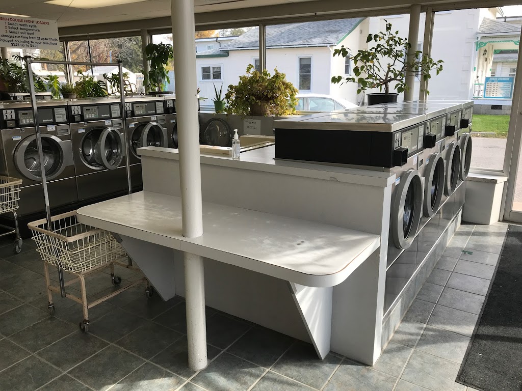 Sunshine Laundromat | 575 Market St, Port Elgin, ON N0H 2C0, Canada | Phone: (519) 386-6763