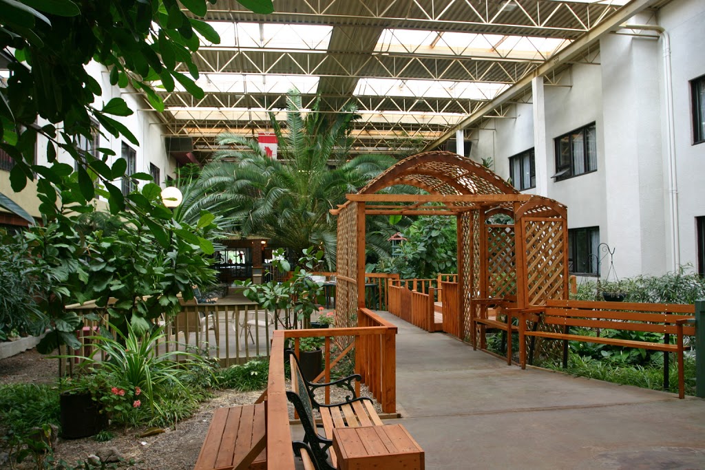 Bow-Crest Long Term Care | 5927 Bowness Rd NW, Calgary, AB T3B 0C7, Canada | Phone: (403) 288-2373