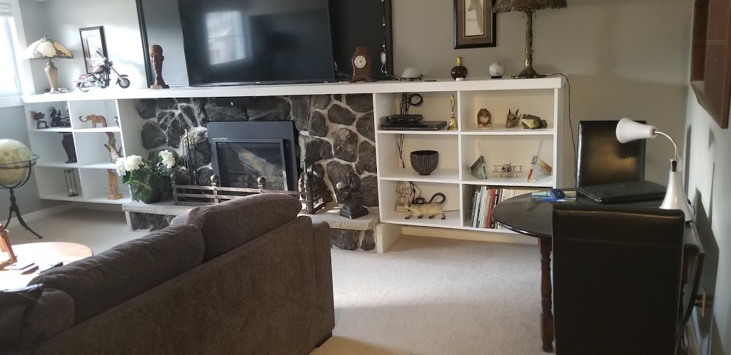 Couchiching Lakeside Retreat | 703 Glen Crescent, Orillia, ON L3V 6R2, Canada | Phone: (416) 254-2123