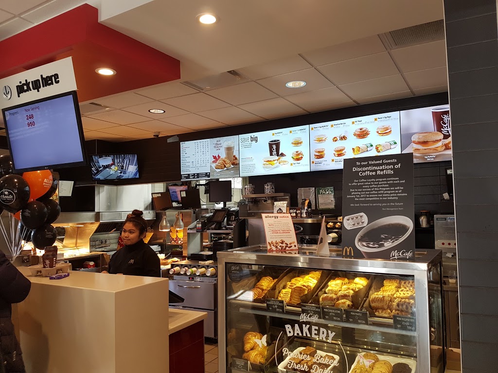 McDonalds | 3030 Don Mills Rd, North York, ON M2J 3C1, Canada | Phone: (416) 494-9335