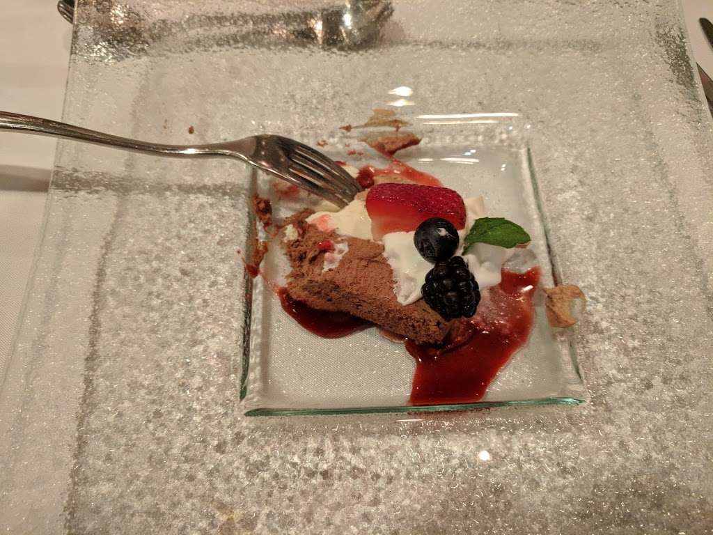 Creations Fine Dining | 1485 London Rd, Sarnia, ON N7S 1P1, Canada | Phone: (519) 542-7751