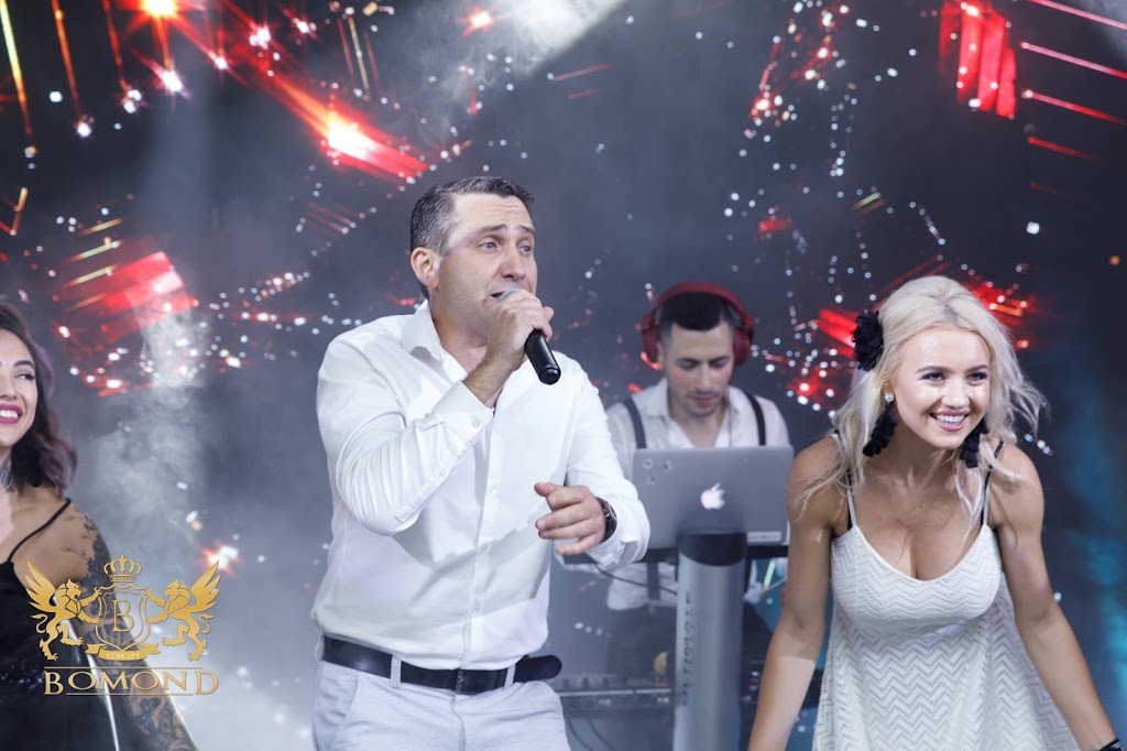 Reznick Entertainment | Canada, 120 Lowther Ave, Richmond Hill, ON L4E 4P4, Canada | Phone: (647) 544-0200