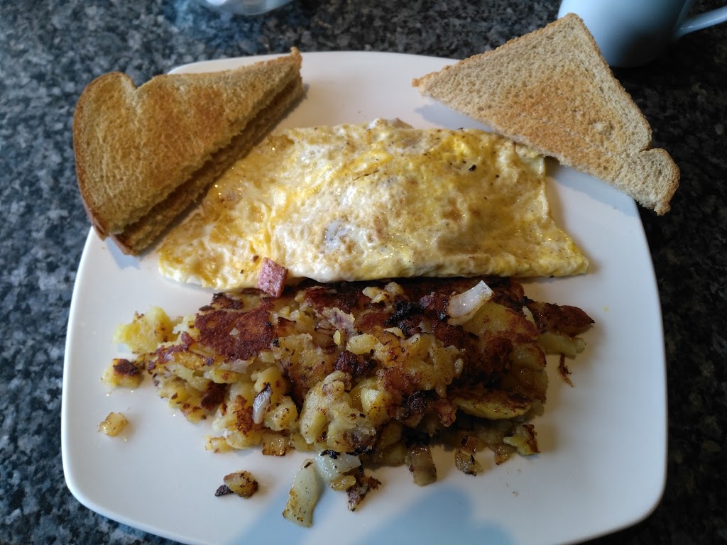 Northland Motel & Restaurant | 9603 ON-11, Washago, ON L0K 2B0, Canada | Phone: (705) 689-5012