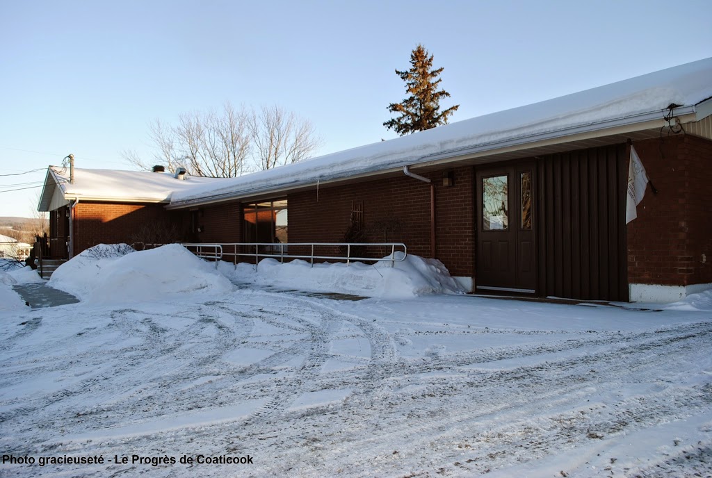 LÉveil, ressource communautaire en santé mentale | 240 Rue Roy, Coaticook, QC J1A 1J3, Canada | Phone: (819) 849-3003