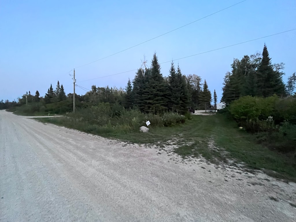 Little Deer Cottage Lot 56 | 56 Little Deer Road, Pine Dock, MB R0C 2R0, Canada | Phone: (204) 999-3223