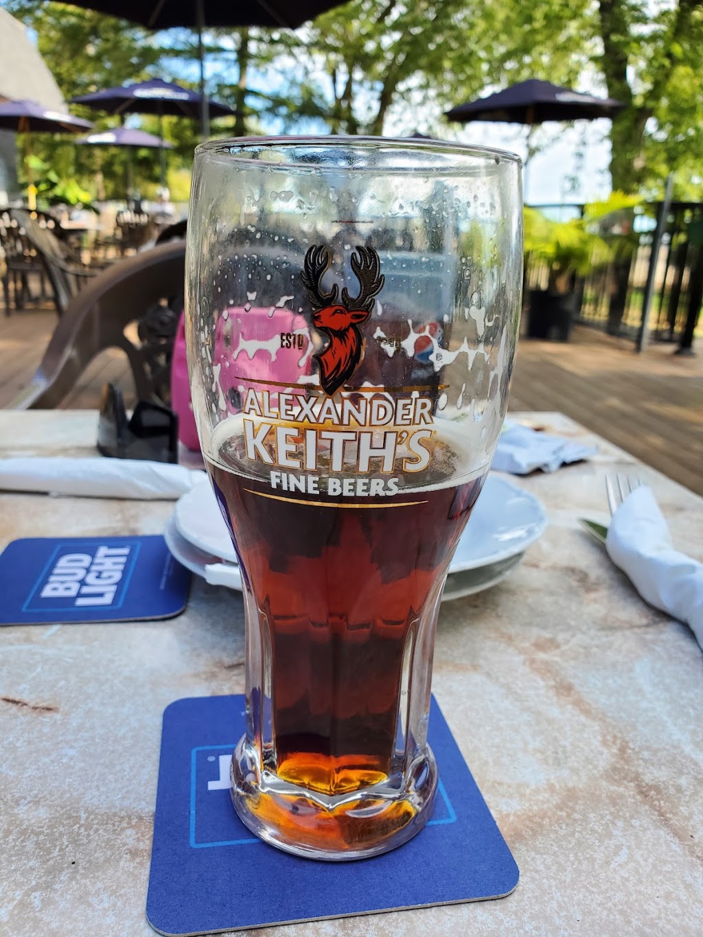 The Jube Pub & Patio | 55 Lakeview Park Ave, Oshawa, ON L1J 7Z9, Canada | Phone: (905) 576-5823