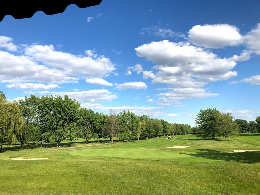 Club De Golf Boucherville | 300 Boulevard de Mortagne, Boucherville, QC J4B 1B5, Canada | Phone: (450) 655-9063