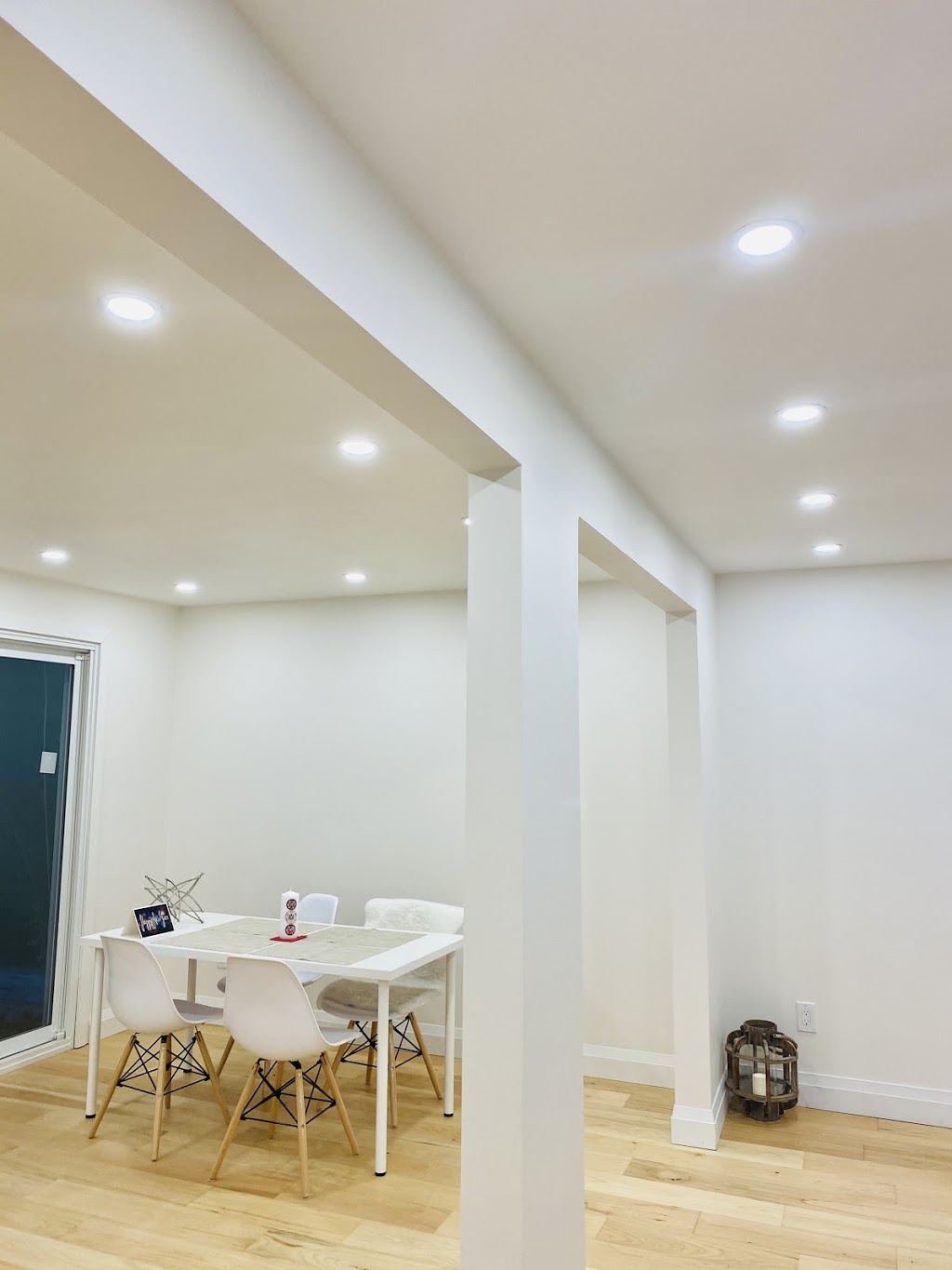 Electrical Service Toronto | 12 Birchleaf Crescent, Etobicoke, ON M9R 2L6, Canada | Phone: (416) 832-4114