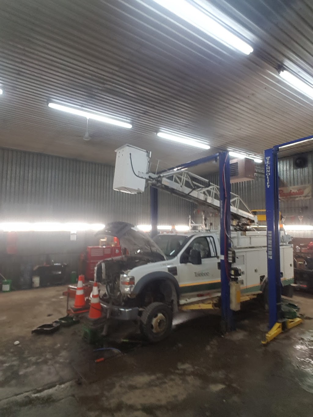 Garage Guy Manning | 670 Boulevard Saint-René E, Gatineau, QC J8P 8A9, Canada | Phone: (819) 663-6982