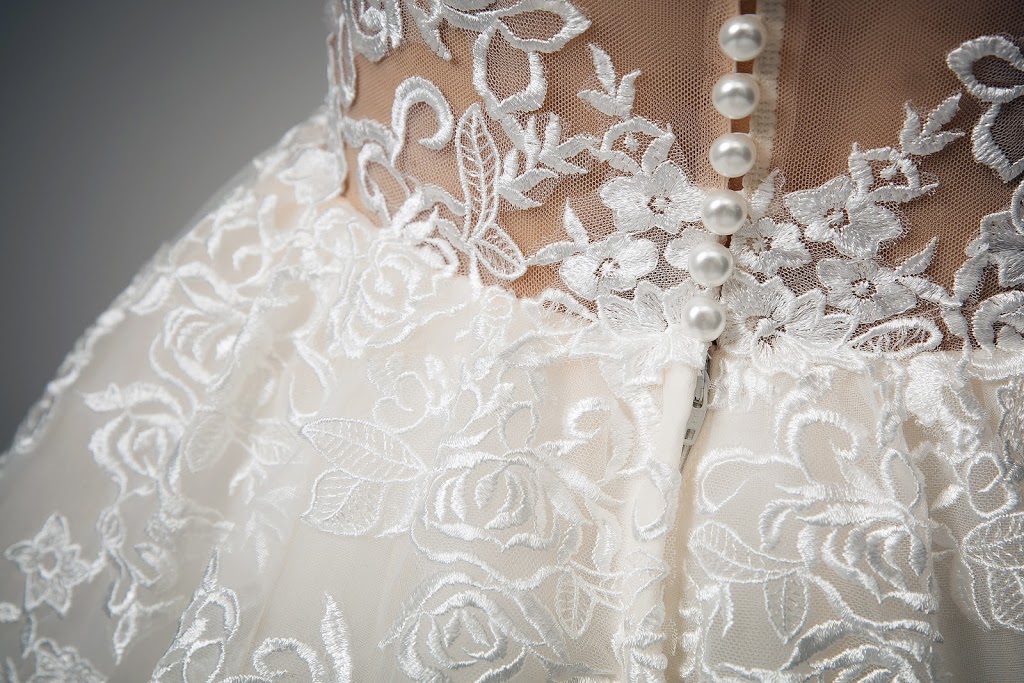 Meus Brides | 111 Hwy 20 E Unit 5, Fonthill, ON L0S 1E0, Canada | Phone: (289) 786-8000