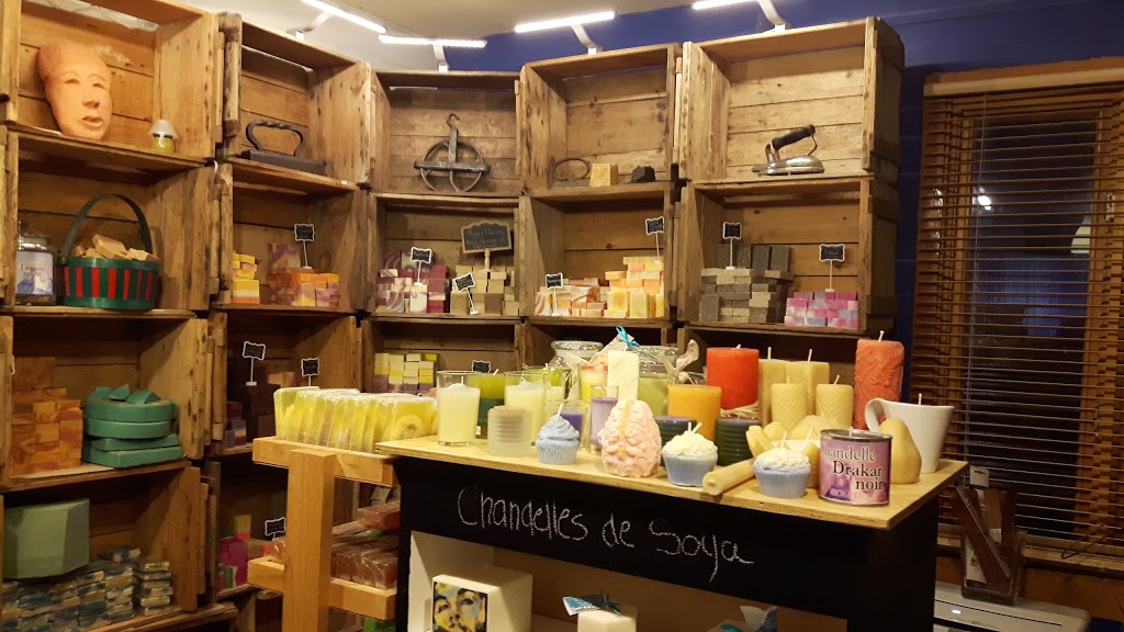 Savonnerie, crèmerie et café-tarot Nhôaz Eden | 116 Rue Notre Dame, Oka, QC J0N 1E0, Canada | Phone: (450) 479-1333