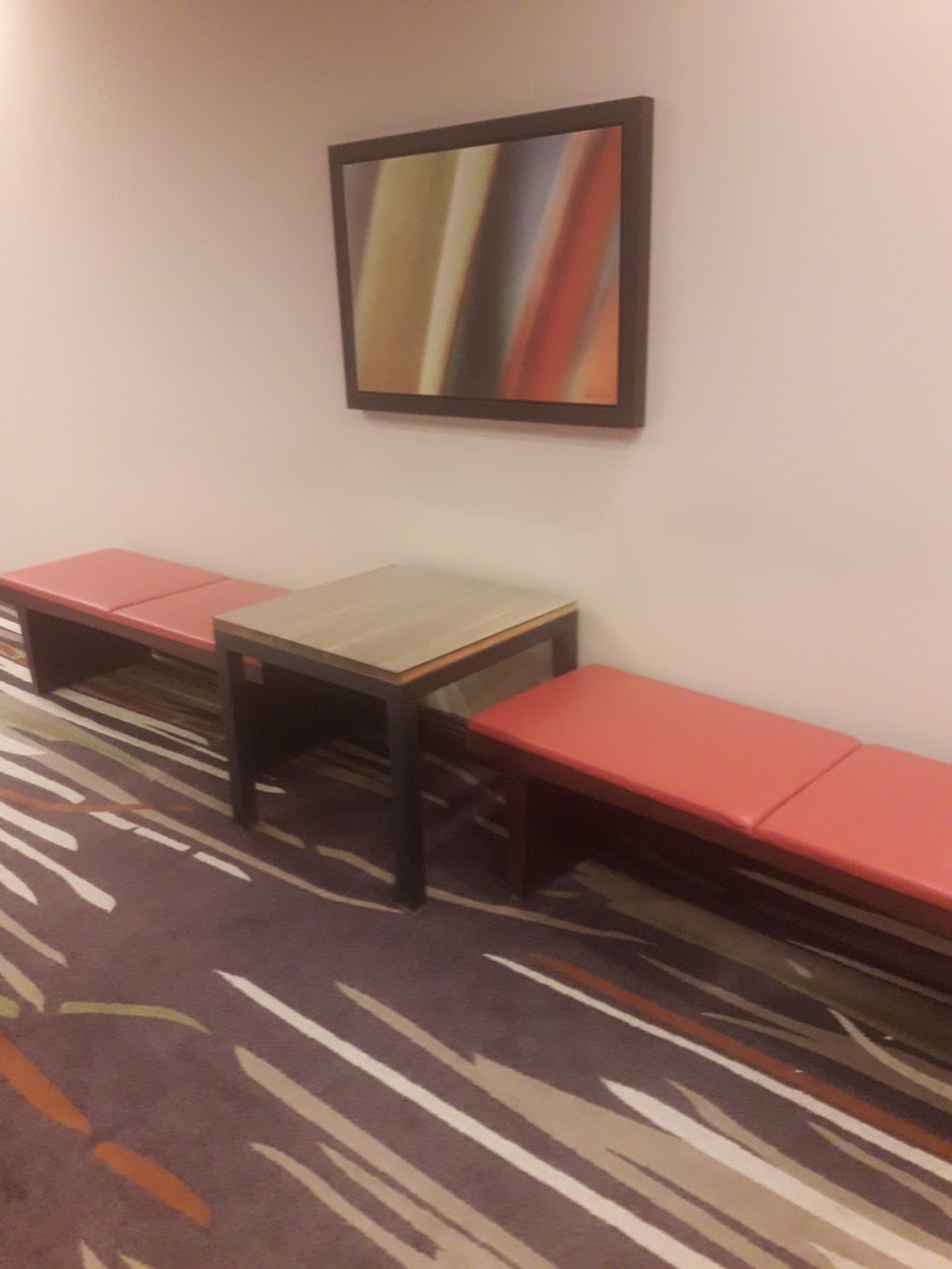 Re5R | 355 Larouche St, Vanier, ON K1L 7L1, Canada | Phone: (613) 805-8950