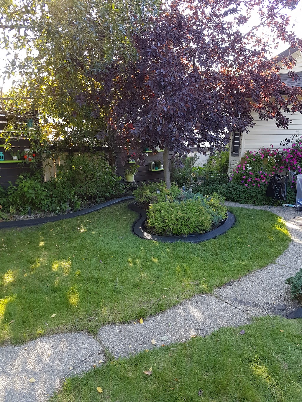 DC Curbing | 846 Southfork Green, Leduc, AB T9E 0P4, Canada | Phone: (587) 988-9641