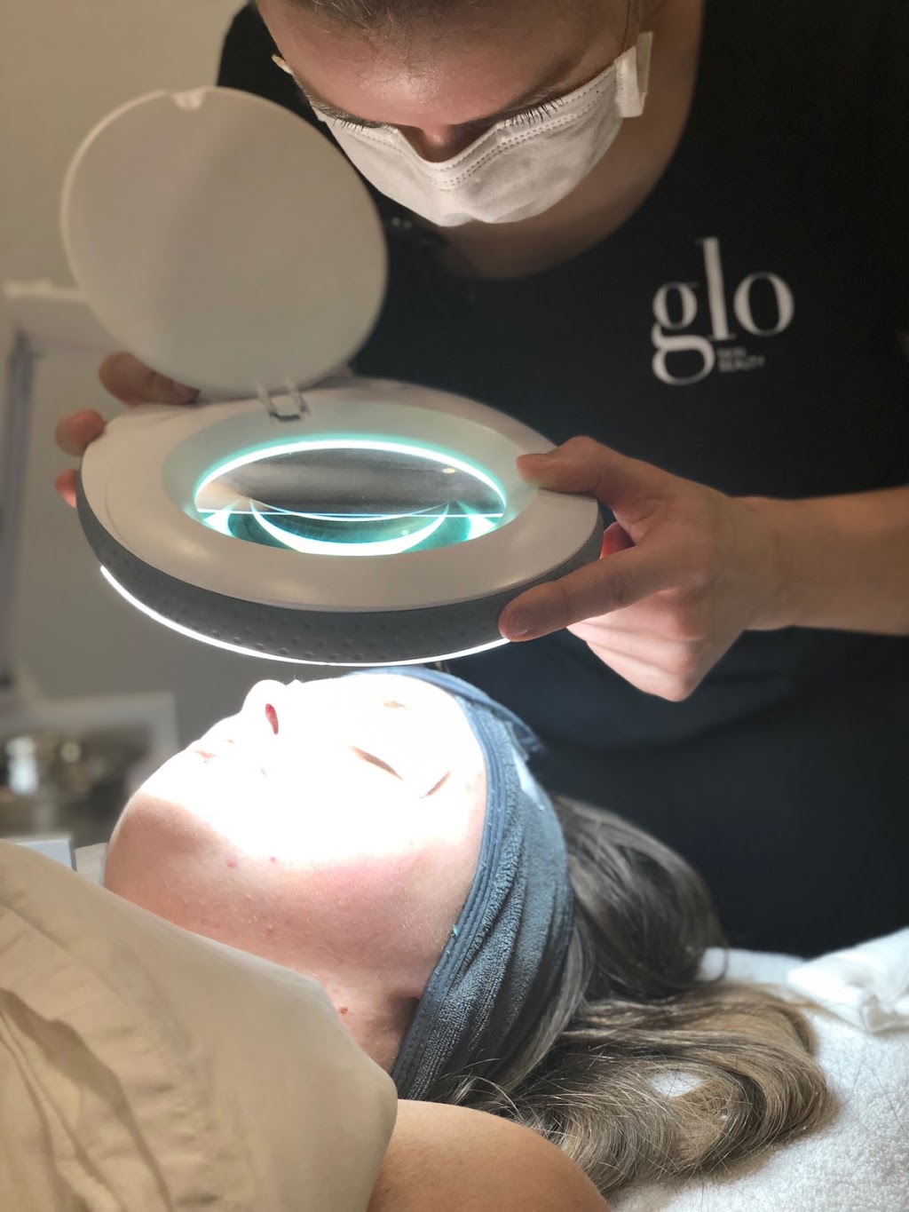 Glow Beauty Bar | 1128 The Queensway, Etobicoke, ON M8Z 1P7, Canada | Phone: (647) 330-6044